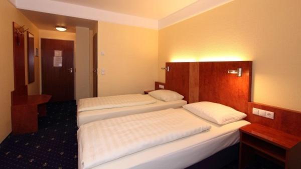 Aparthotel Astro - Nichtraucherhotel شتوتغارت الغرفة الصورة