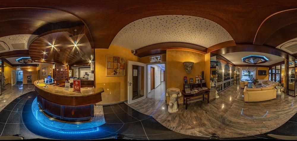Aparthotel Astro - Nichtraucherhotel شتوتغارت المظهر الخارجي الصورة